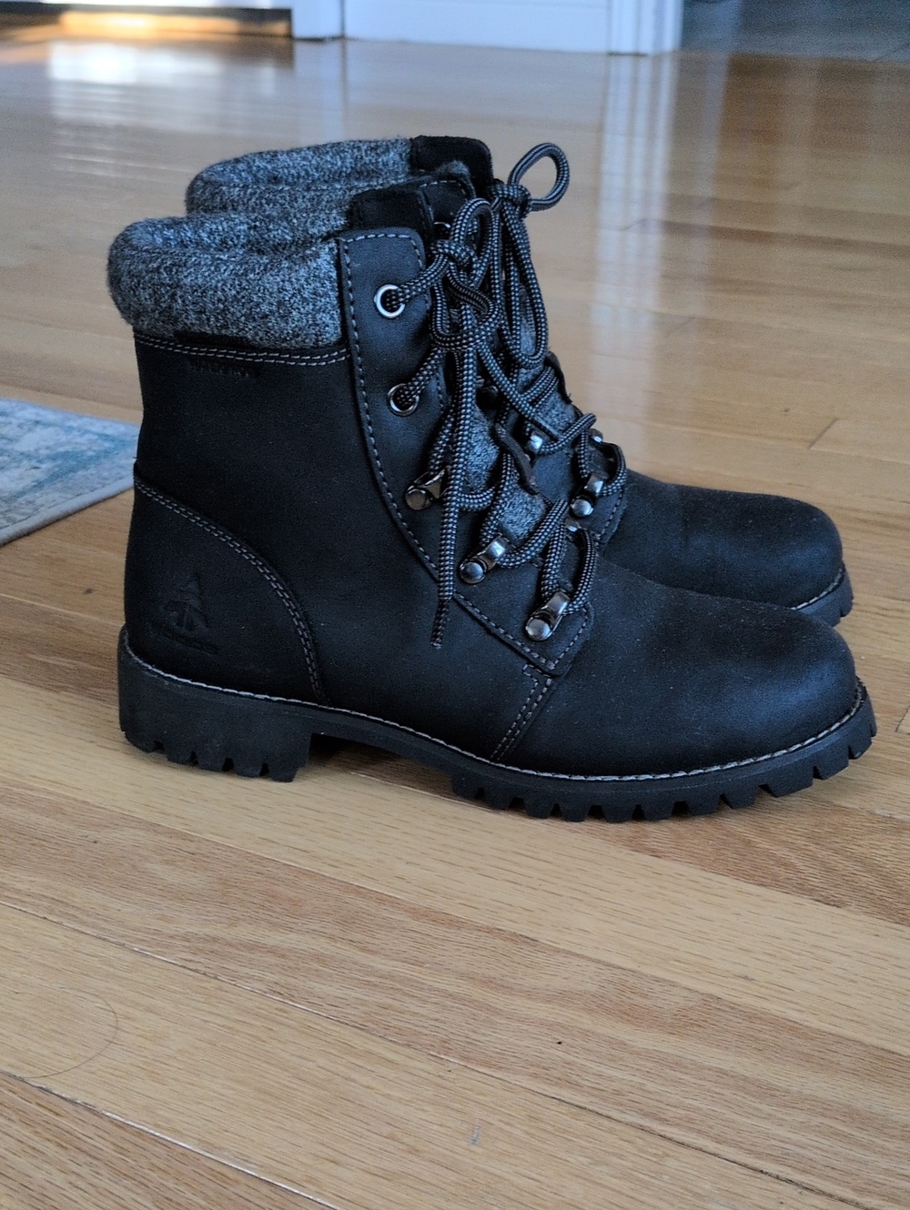 Woods Brand Aylesworth Women’s Black Winter Hiking Boots Size 7
